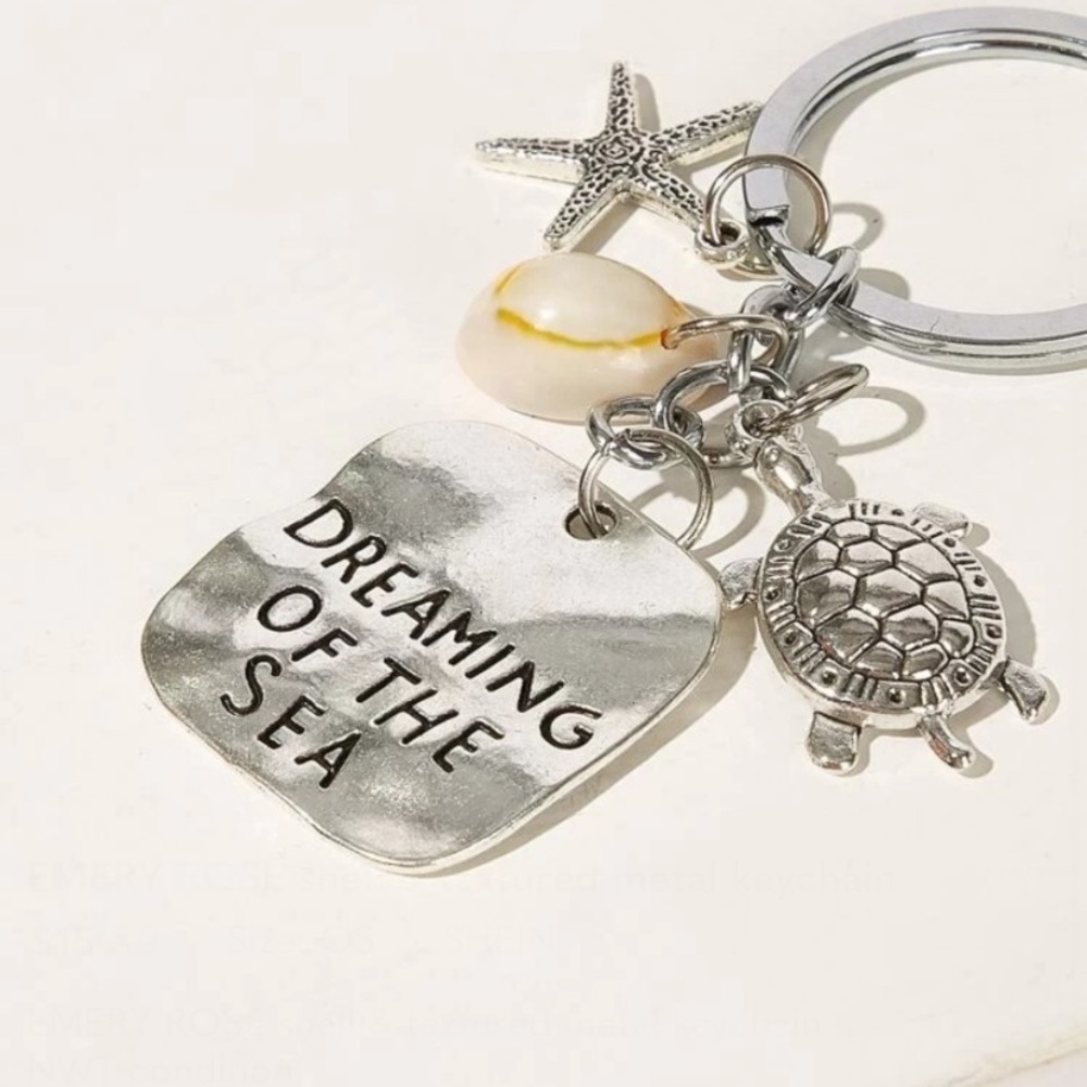 EMERY ROSE shell & textured metal keychain - Picture 3 of 3